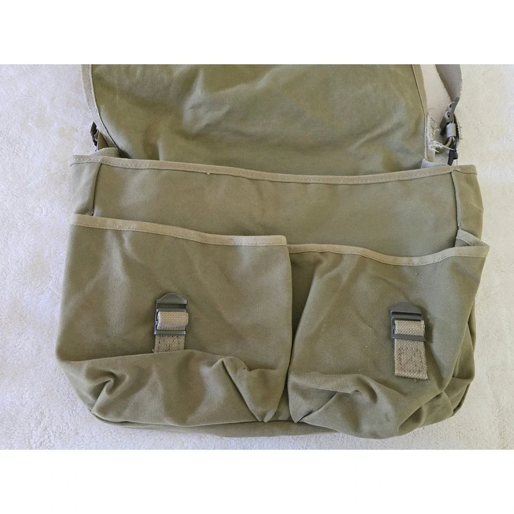 Vintage Banana Republic Messenger Bag Olive Canvas Paratrooper Made Israel Worn